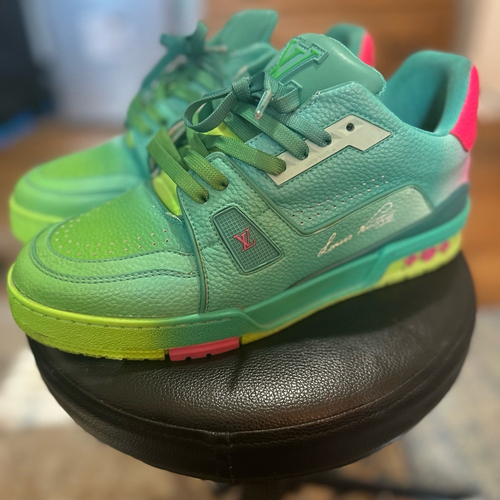 Louis Vuitton trainer green ombré